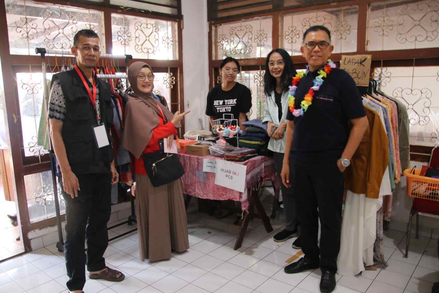 Dari Perhiasan, Pakaian, Hingga Bola Basket, Garage Sale 2026 & Pojok Kuliner ILUNI 34'85 Kemarin Resmi Dibuka